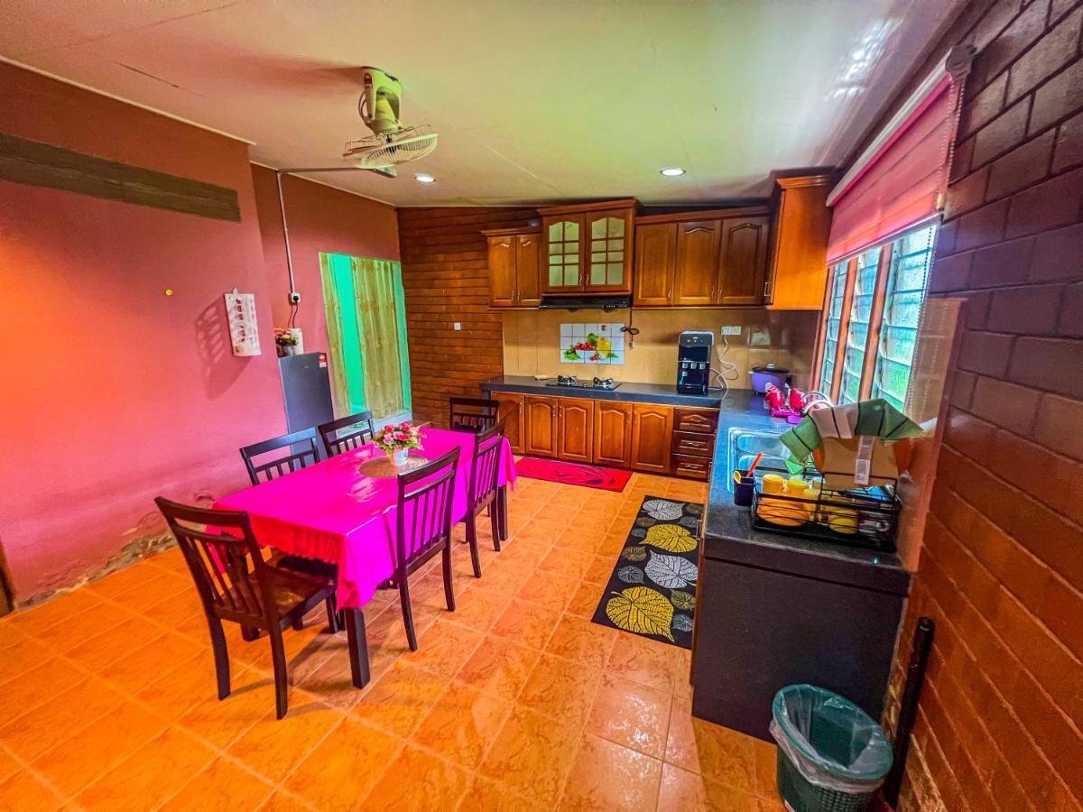 Nail Guest House Kuala Besut Kampong Nail Bagian luar foto